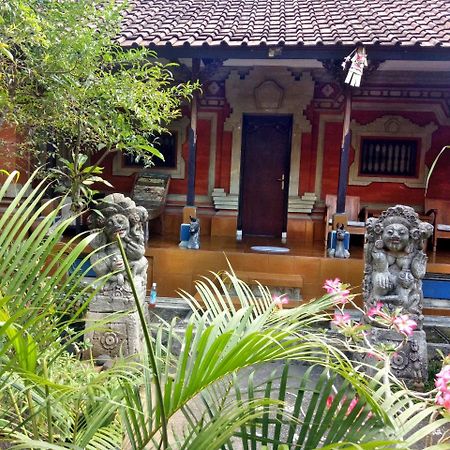 ウブド Suandi House Bed & Breakfast エクステリア 写真
