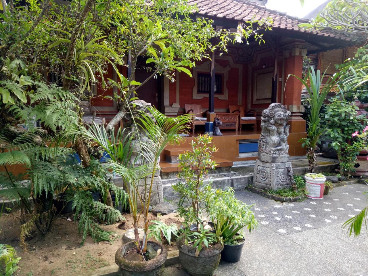 ウブド Suandi House Bed & Breakfast エクステリア 写真
