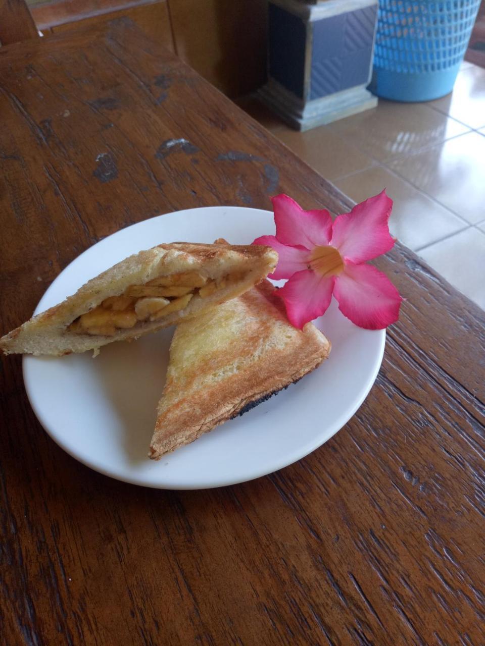 ウブド Suandi House Bed & Breakfast エクステリア 写真